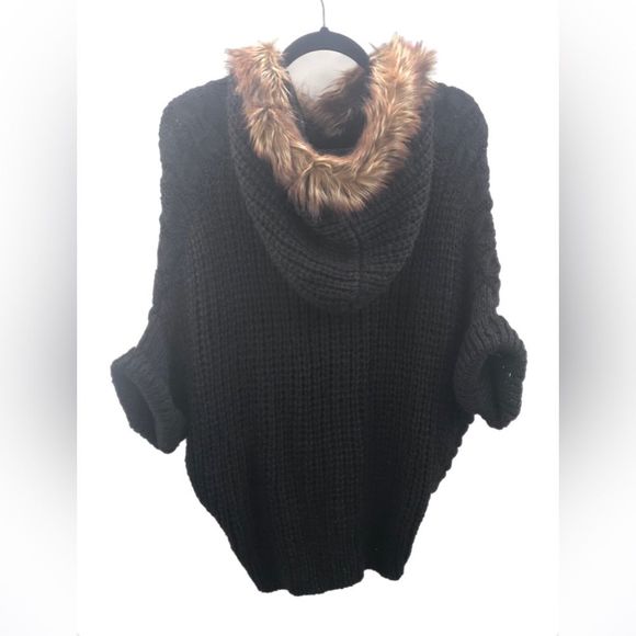 NWT ROMEO & JULIET COUTURE sweater jacket - Picture 2 of 5